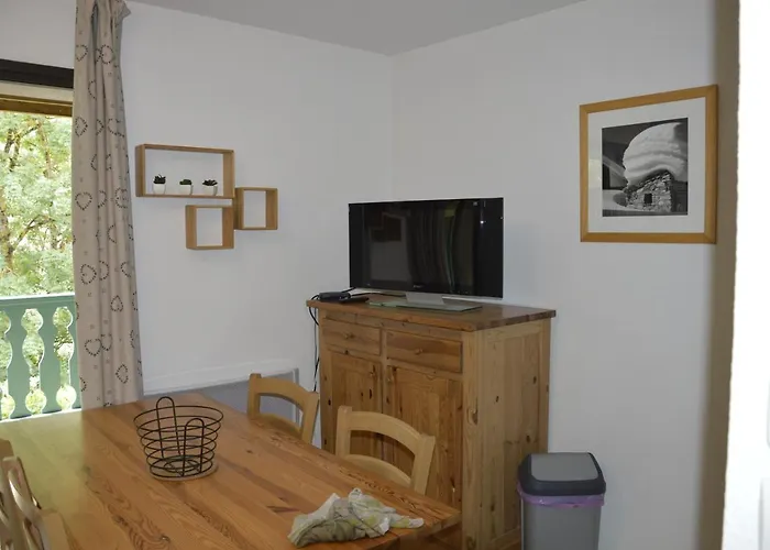 דירה Confortable Au Coeur D'arreau *